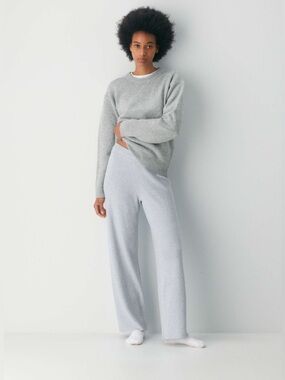 NWT Aritzia TNA Luna Light Gray Wide Leg Knit Pants